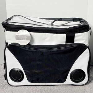 Arctic Zone White Titan Deep Freeze Speaker Cooler New